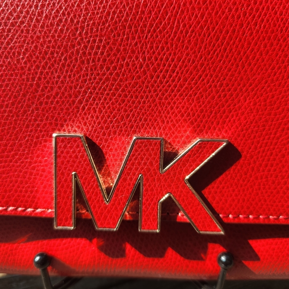 Michael Kors Florence Vibrant Red Large Billfold leather wallet NWOT - Picture 6 of 12